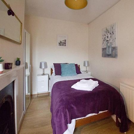 City Centre 4 Bedroom House Winchester Extérieur photo