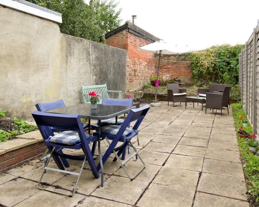 City Centre 4 Bedroom House Winchester Extérieur photo