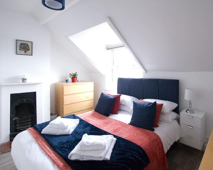 City Centre 4 Bedroom House Winchester Extérieur photo